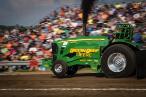 Green Tractor in tractor pull